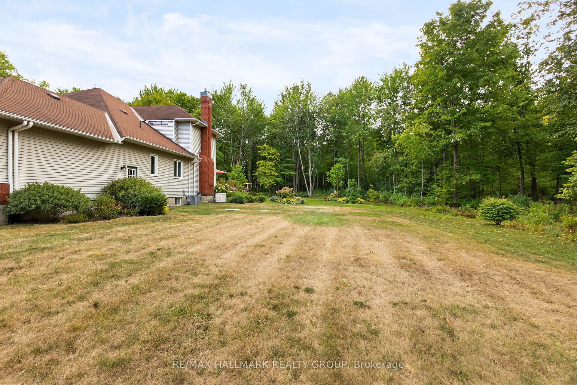 Photo 37 of 1103 Rideau Bend Crescent, Ottawa, Manotick East to Manotick Station — HOMEH