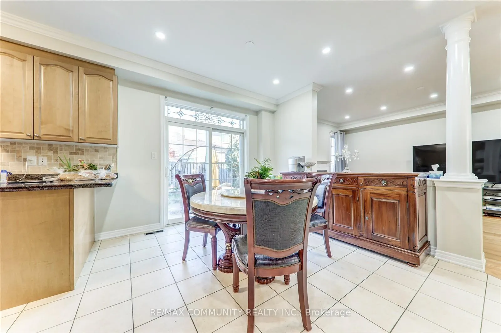 Photo 20 of 37 Condarcuri Crescent, Markham, Box Grove — HOMEH