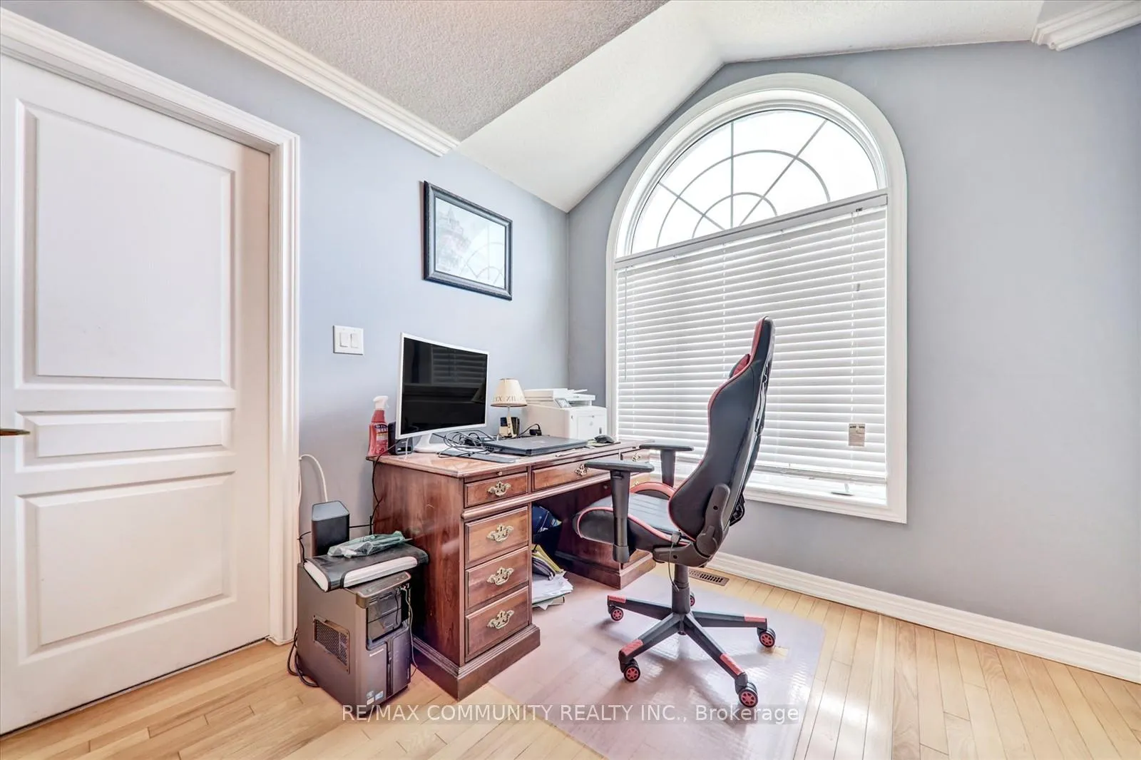 Photo 24 of 37 Condarcuri Crescent, Markham, Box Grove — HOMEH