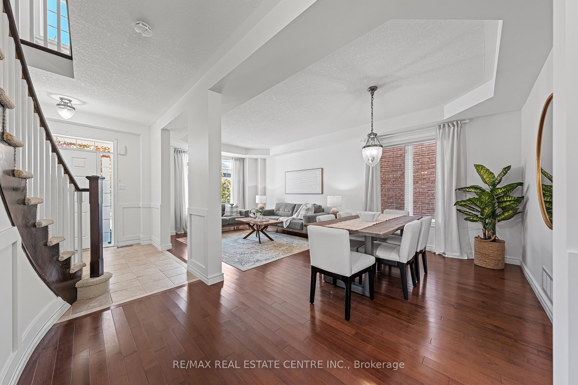 Photo 5 of 917 Fung Place, Kitchener — HOMEH