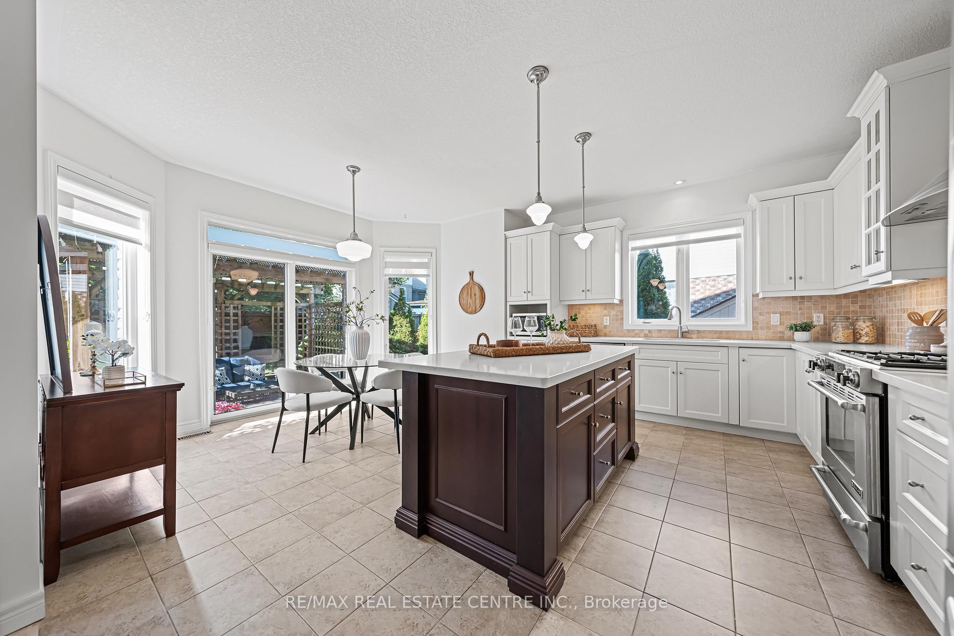 Photo 12 of 917 Fung Place, Kitchener — HOMEH