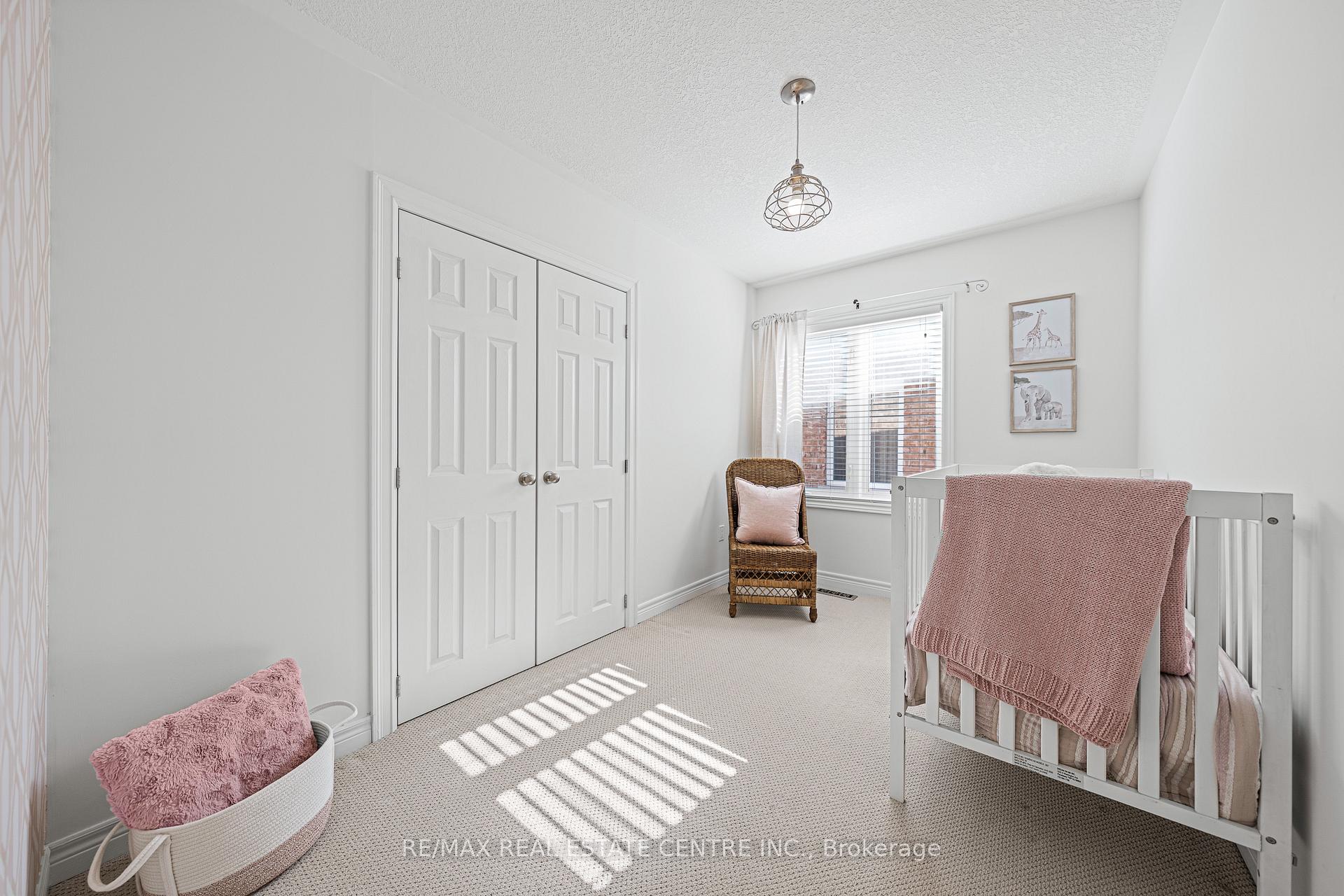 Photo 24 of 917 Fung Place, Kitchener — HOMEH