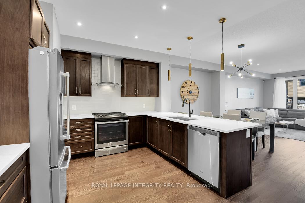 Photo 11 of 515 Rouncey Road, Ottawa, Kanata - Emerald Meadows/Trailwest — HOMEH