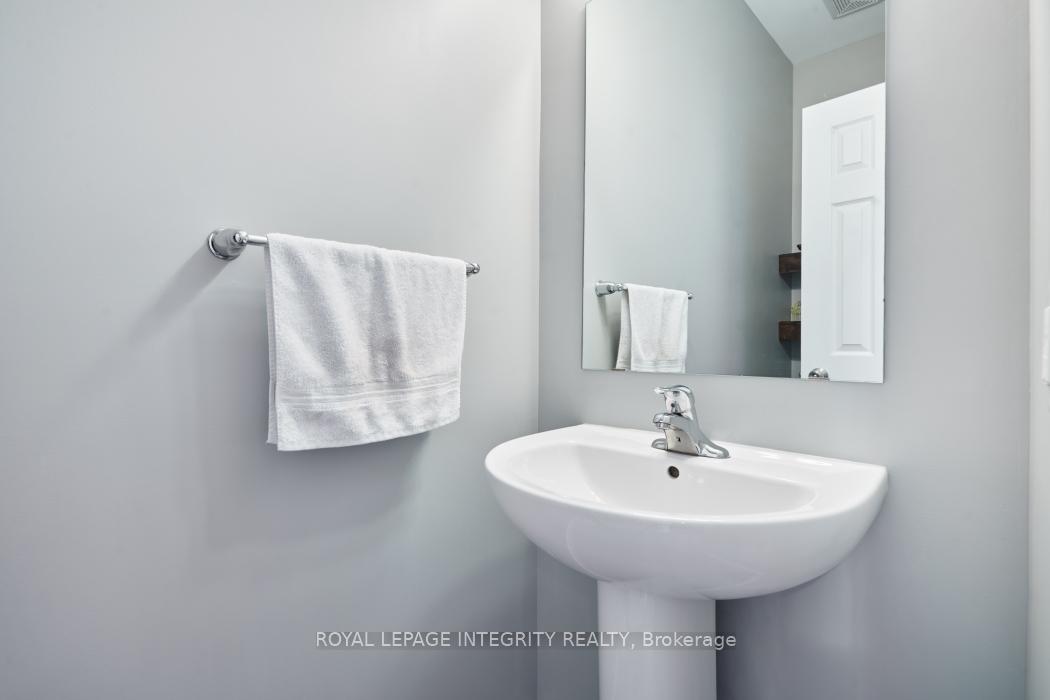 Photo 12 of 515 Rouncey Road, Ottawa, Kanata - Emerald Meadows/Trailwest — HOMEH