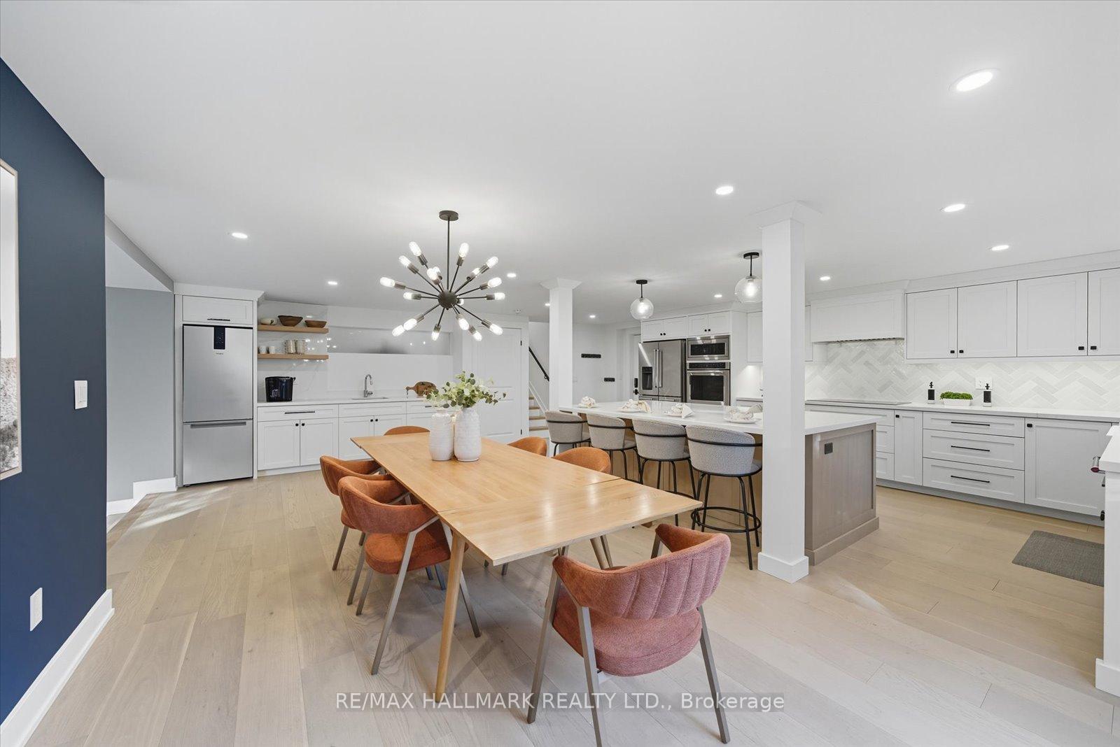 Photo 6 of 11 Avondale Crescent, Markham, Markham Village — HOMEH