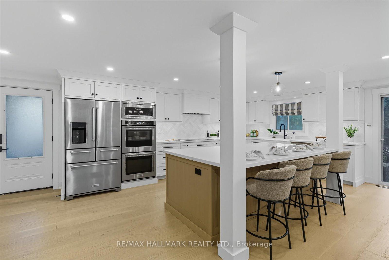 Photo 8 of 11 Avondale Crescent, Markham, Markham Village — HOMEH