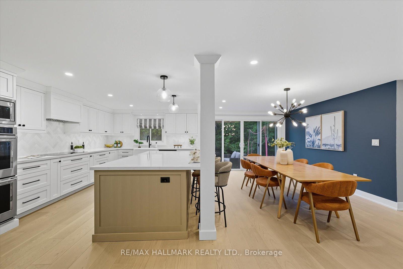 Photo 9 of 11 Avondale Crescent, Markham, Markham Village — HOMEH