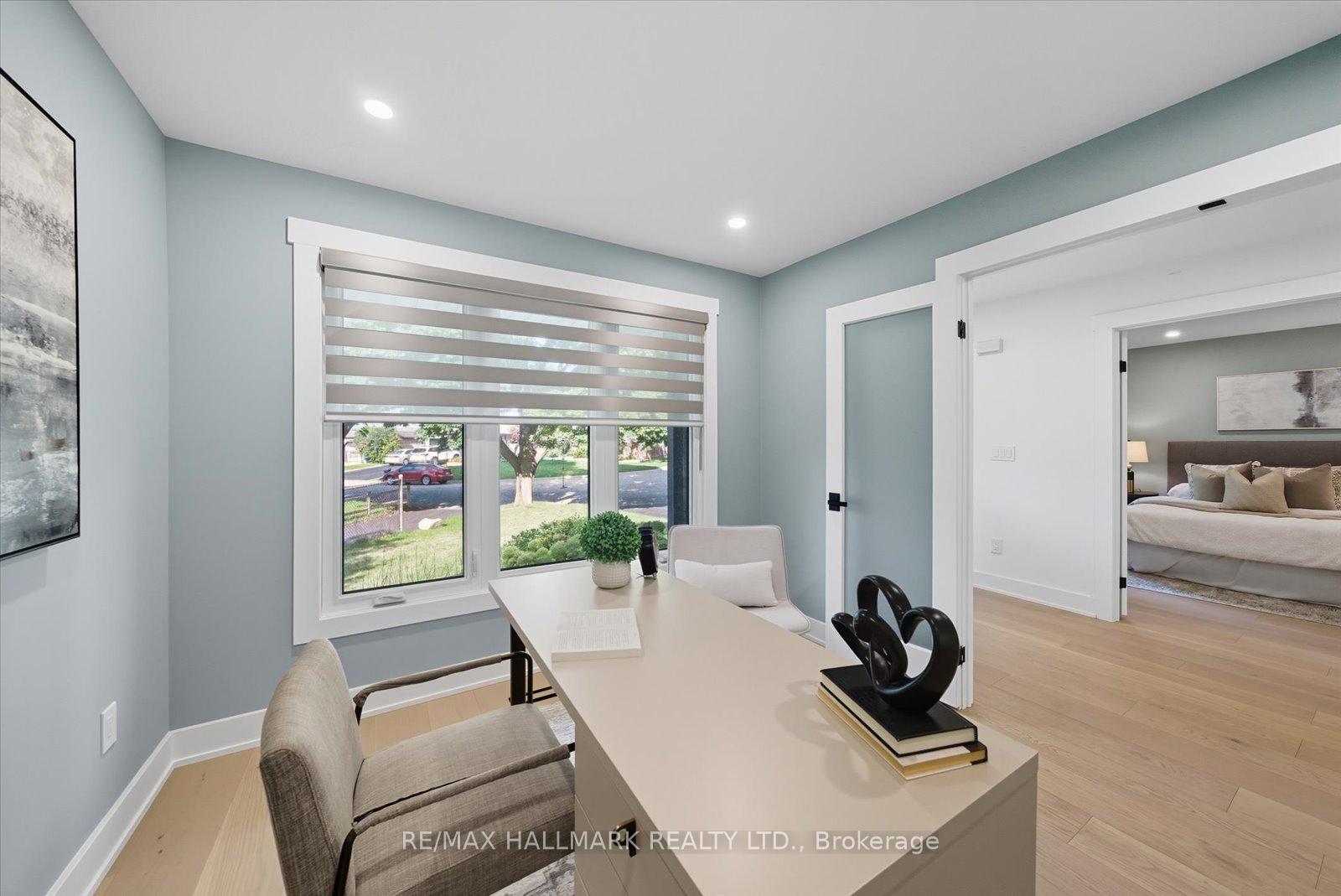 Photo 17 of 11 Avondale Crescent, Markham, Markham Village — HOMEH