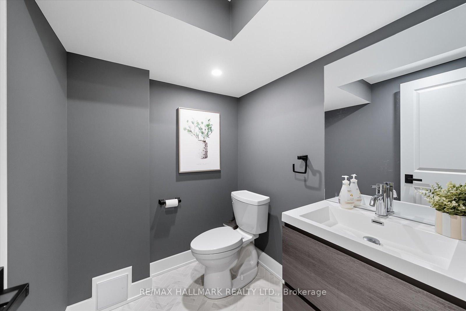 Photo 40 of 11 Avondale Crescent, Markham, Markham Village — HOMEH