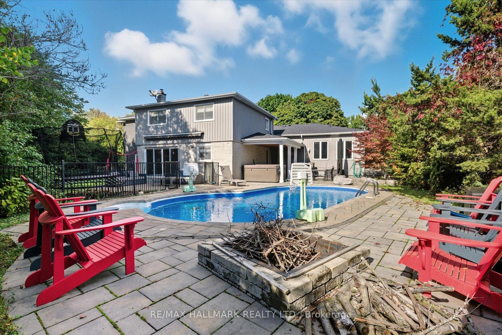 Photo 41 of 11 Avondale Crescent, Markham, Markham Village — HOMEH