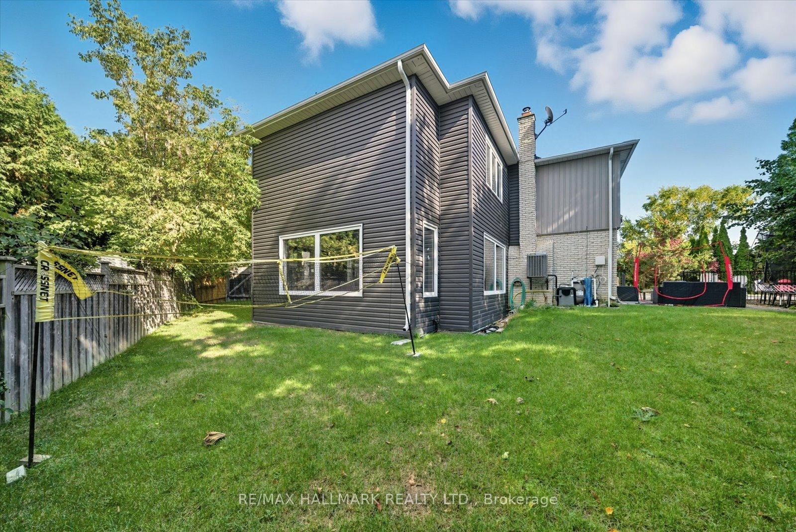 Photo 49 of 11 Avondale Crescent, Markham, Markham Village — HOMEH