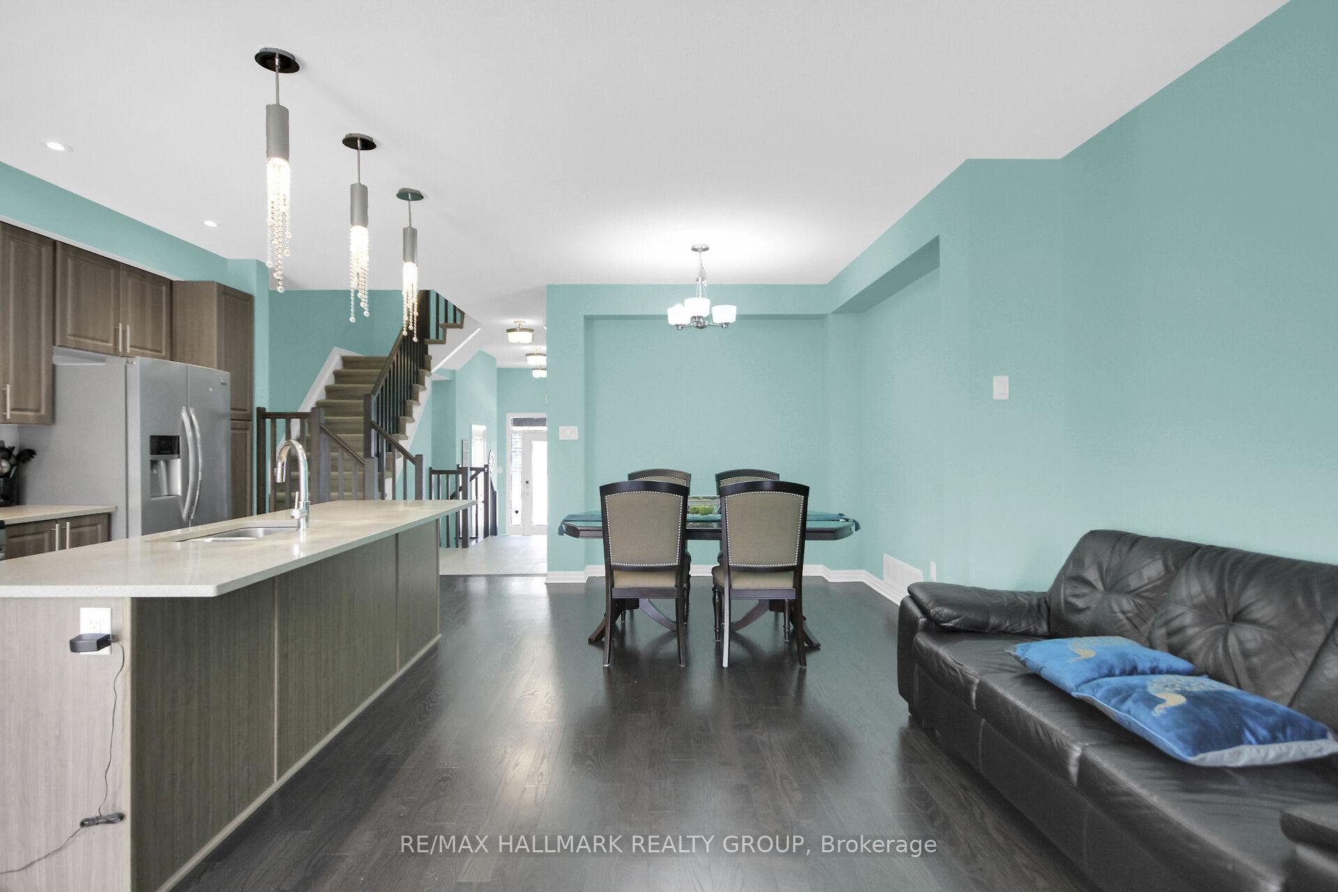 Photo 12 of 117 Overberg Way, Ottawa, Kanata - Emerald Meadows/Trailwest — HOMEH