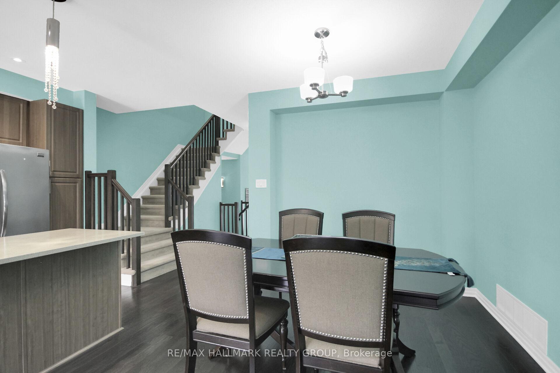 Photo 13 of 117 Overberg Way, Ottawa, Kanata - Emerald Meadows/Trailwest — HOMEH