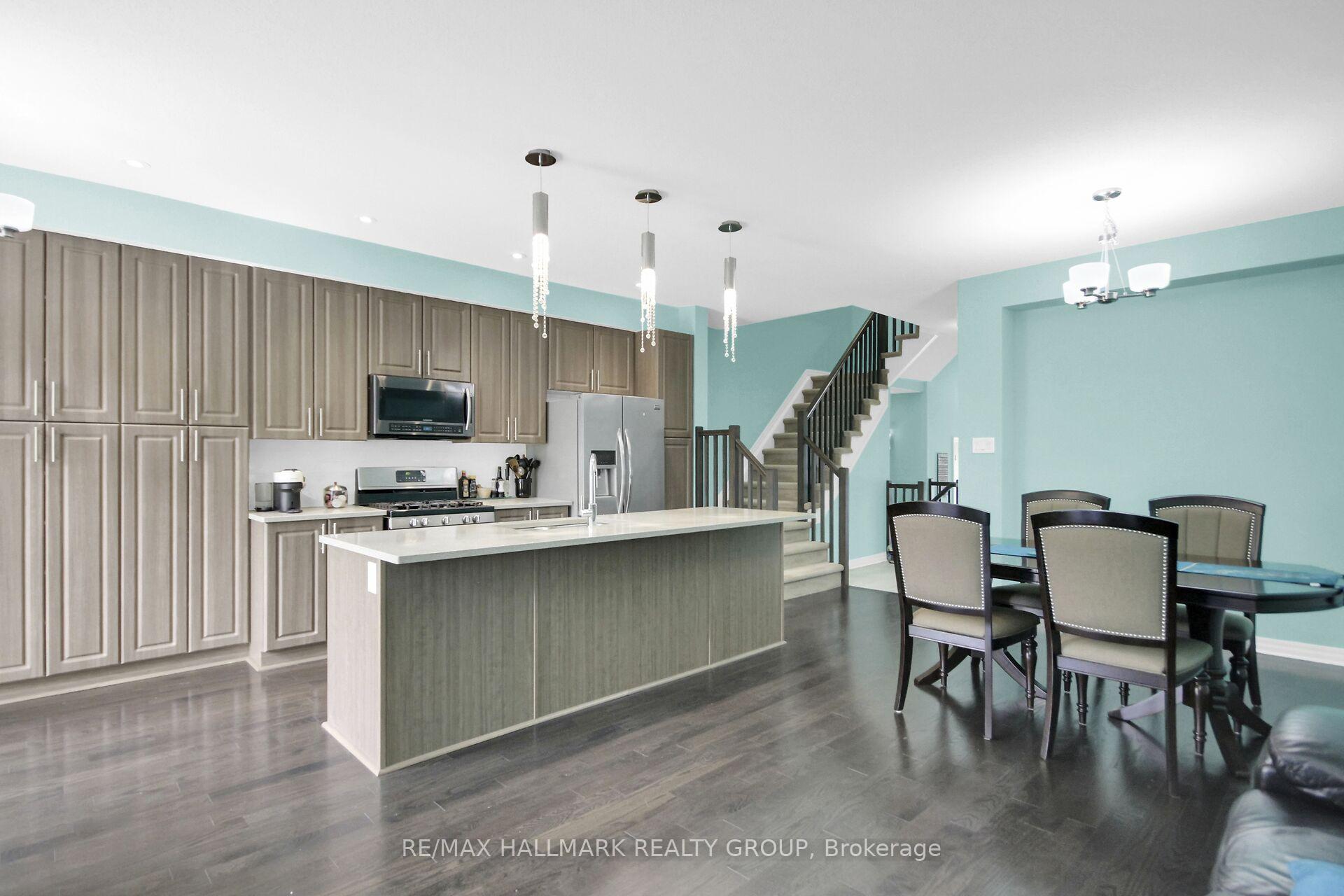 Photo 20 of 117 Overberg Way, Ottawa, Kanata - Emerald Meadows/Trailwest — HOMEH