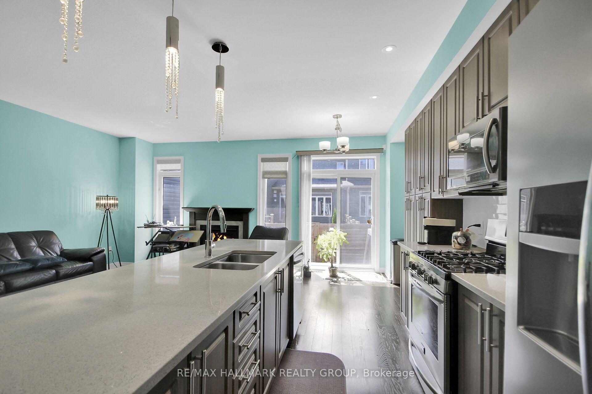 Photo 21 of 117 Overberg Way, Ottawa, Kanata - Emerald Meadows/Trailwest — HOMEH