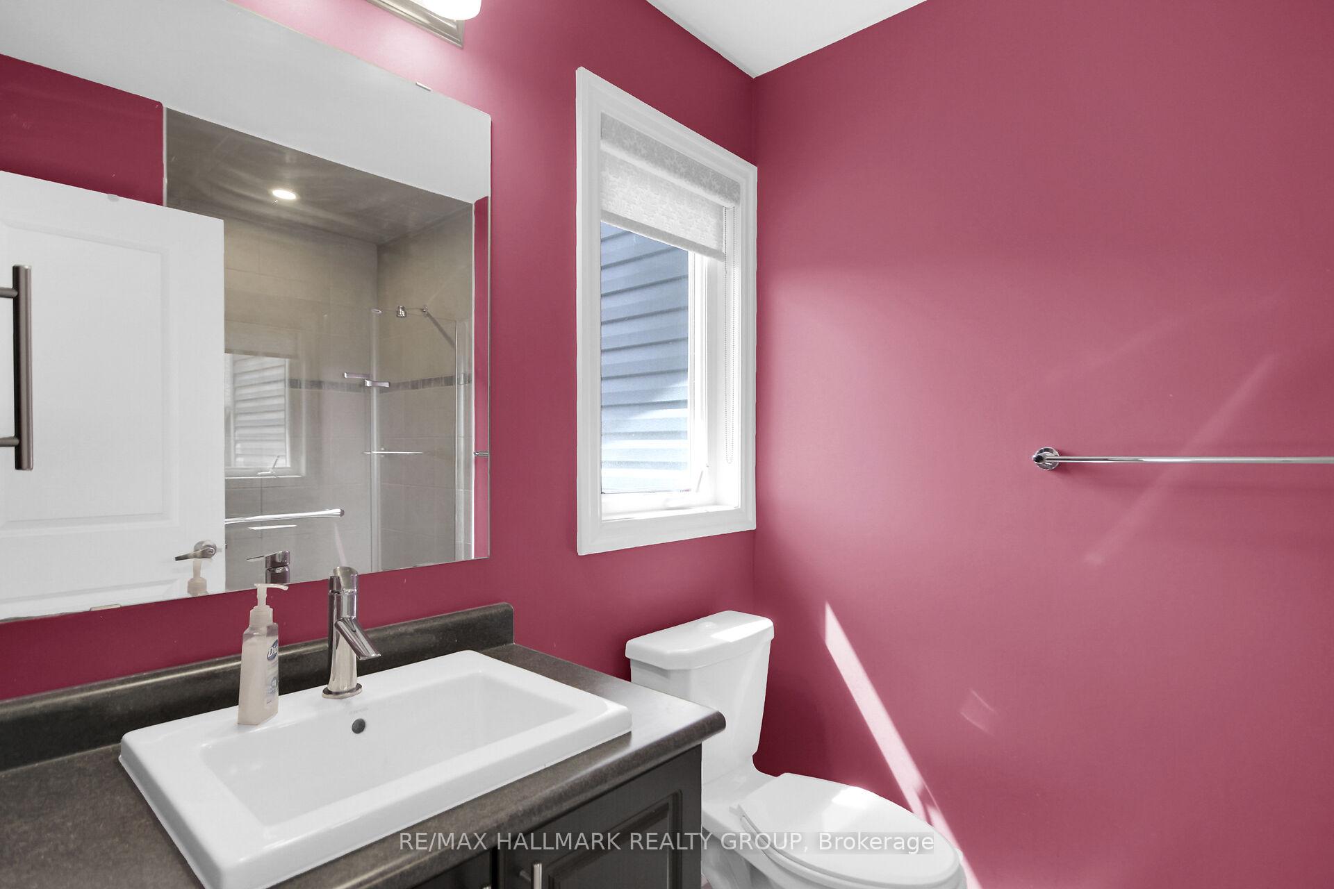 Photo 30 of 117 Overberg Way, Ottawa, Kanata - Emerald Meadows/Trailwest — HOMEH