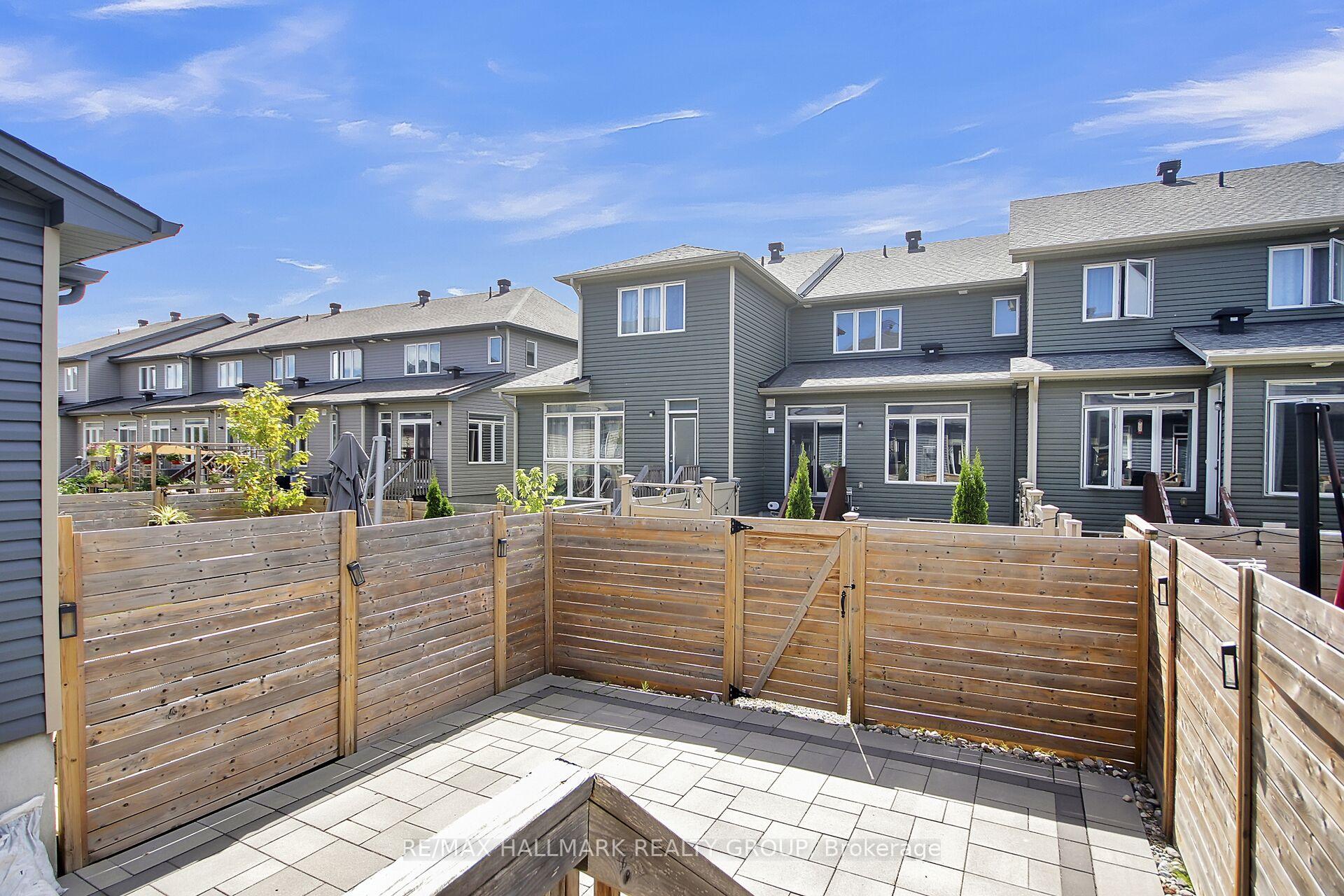 Photo 40 of 117 Overberg Way, Ottawa, Kanata - Emerald Meadows/Trailwest — HOMEH