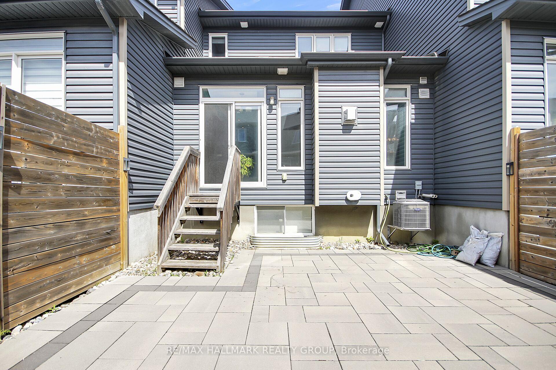 Photo 42 of 117 Overberg Way, Ottawa, Kanata - Emerald Meadows/Trailwest — HOMEH
