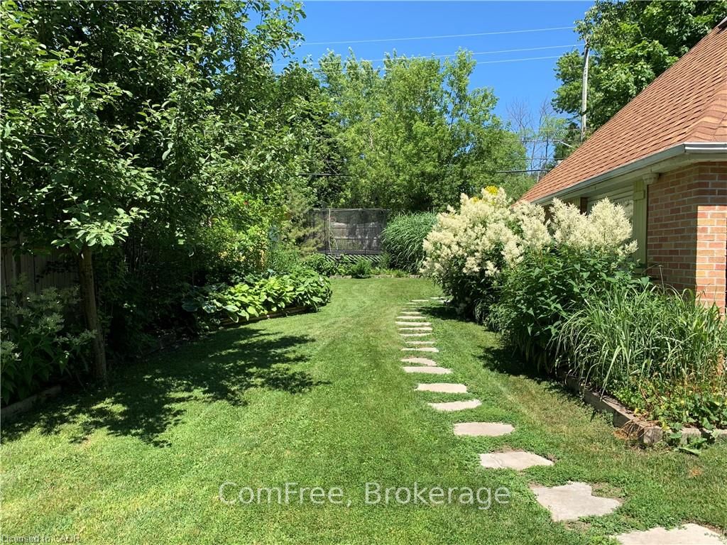 Photo 9 of 865 Adams Road, Innisfil, Alcona — HOMEH