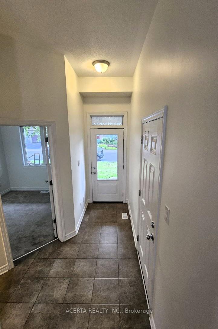 Photo 2 of 420 Abbeydale Circle, Ottawa, Kanata - Morgan's Grant/South March — HOMEH