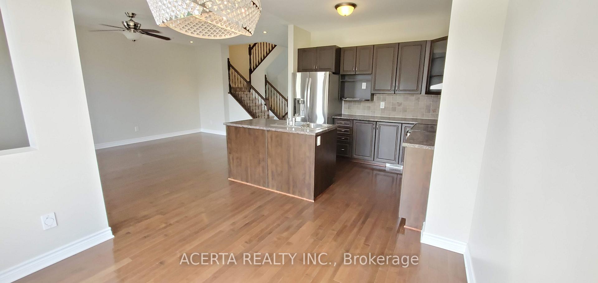 Photo 8 of 420 Abbeydale Circle, Ottawa, Kanata - Morgan's Grant/South March — HOMEH