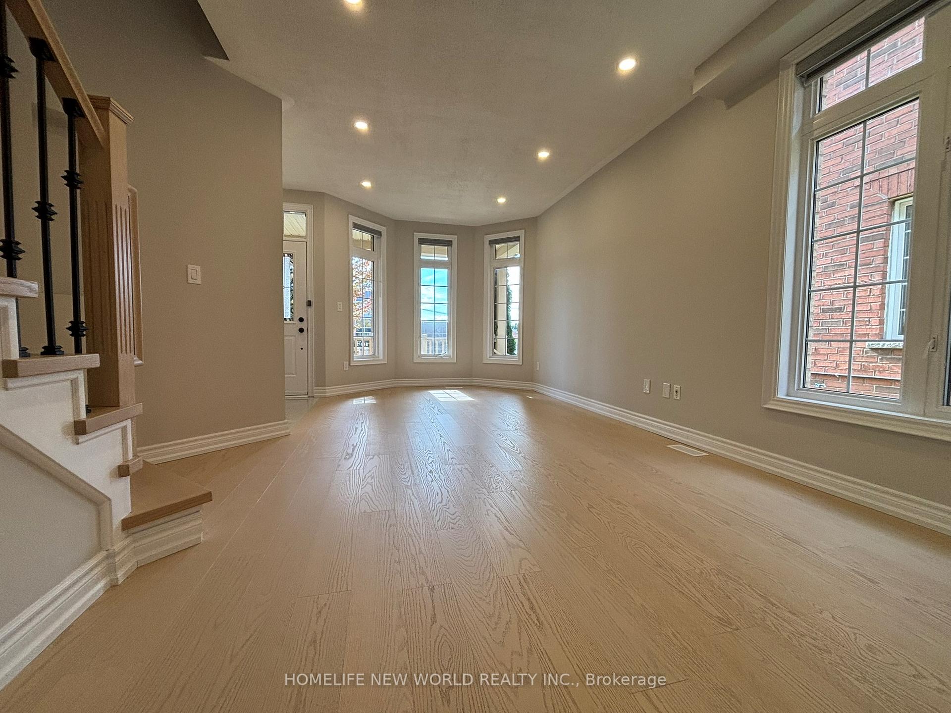 Photo 2 of 2336 Bur Oak Avenue, Markham, Greensborough — HOMEH