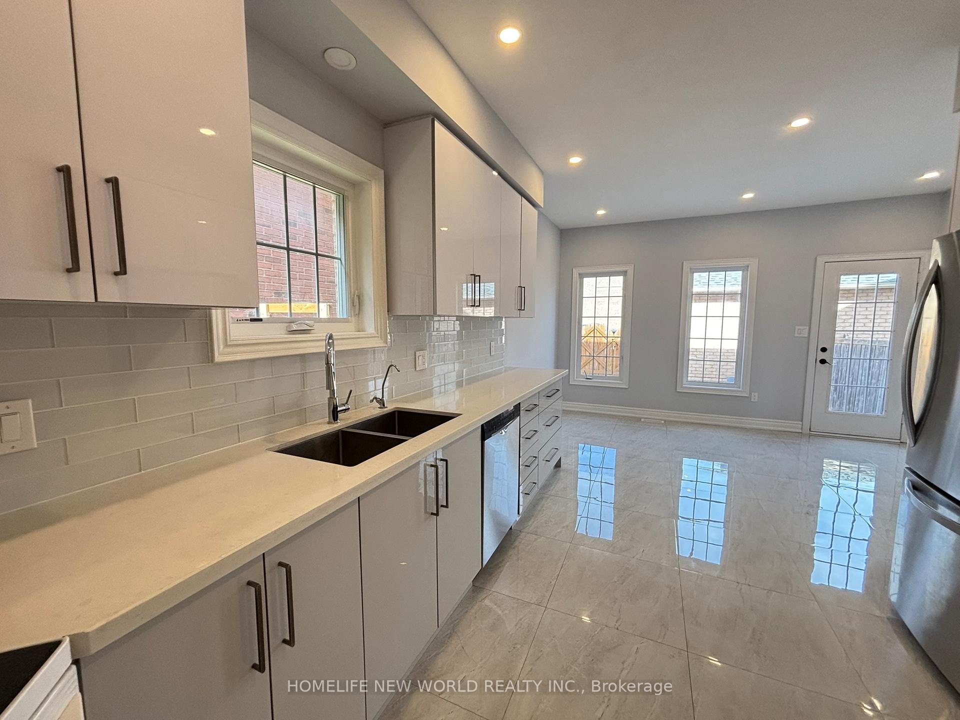 Photo 10 of 2336 Bur Oak Avenue, Markham, Greensborough — HOMEH