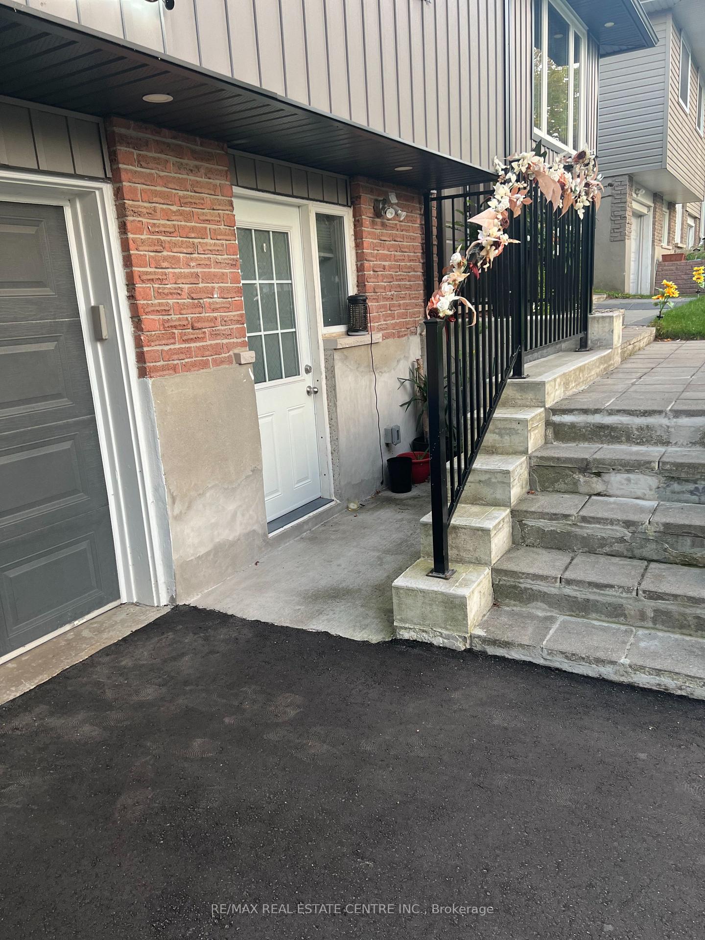Photo 1 of Unit (Basement), 21 Sandsprings Crescent, Kitchener — HOMEH