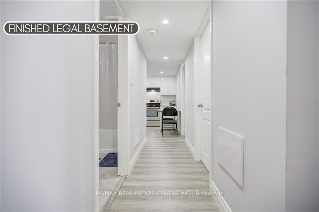 Photo 2 of Unit (Basement), 21 Sandsprings Crescent, Kitchener — HOMEH