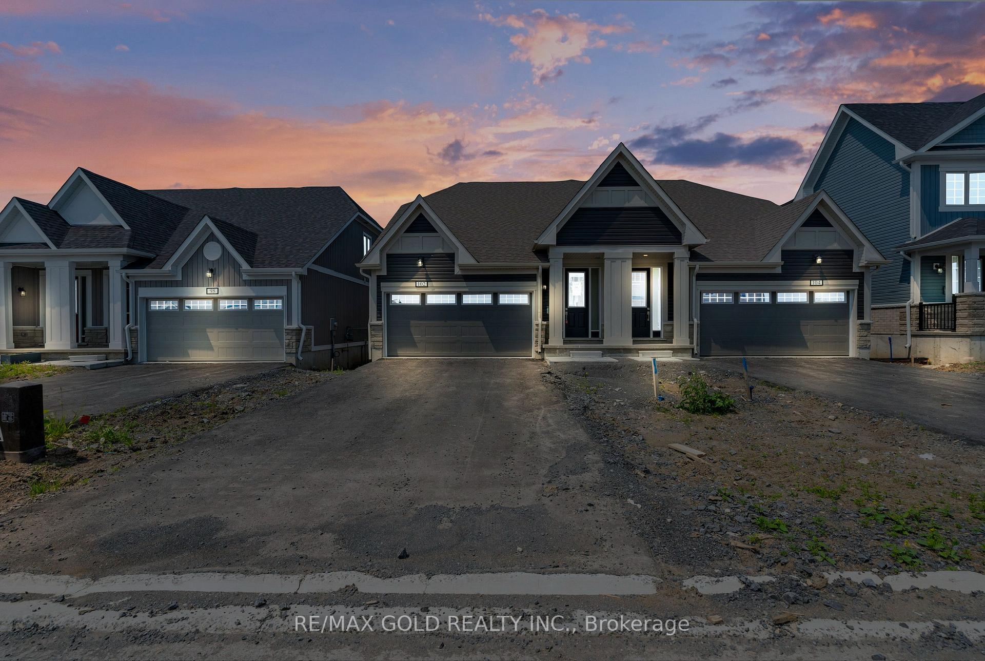 Photo 1 of 102 Golf Links Drive, Loyalist, Bath — HOMEH