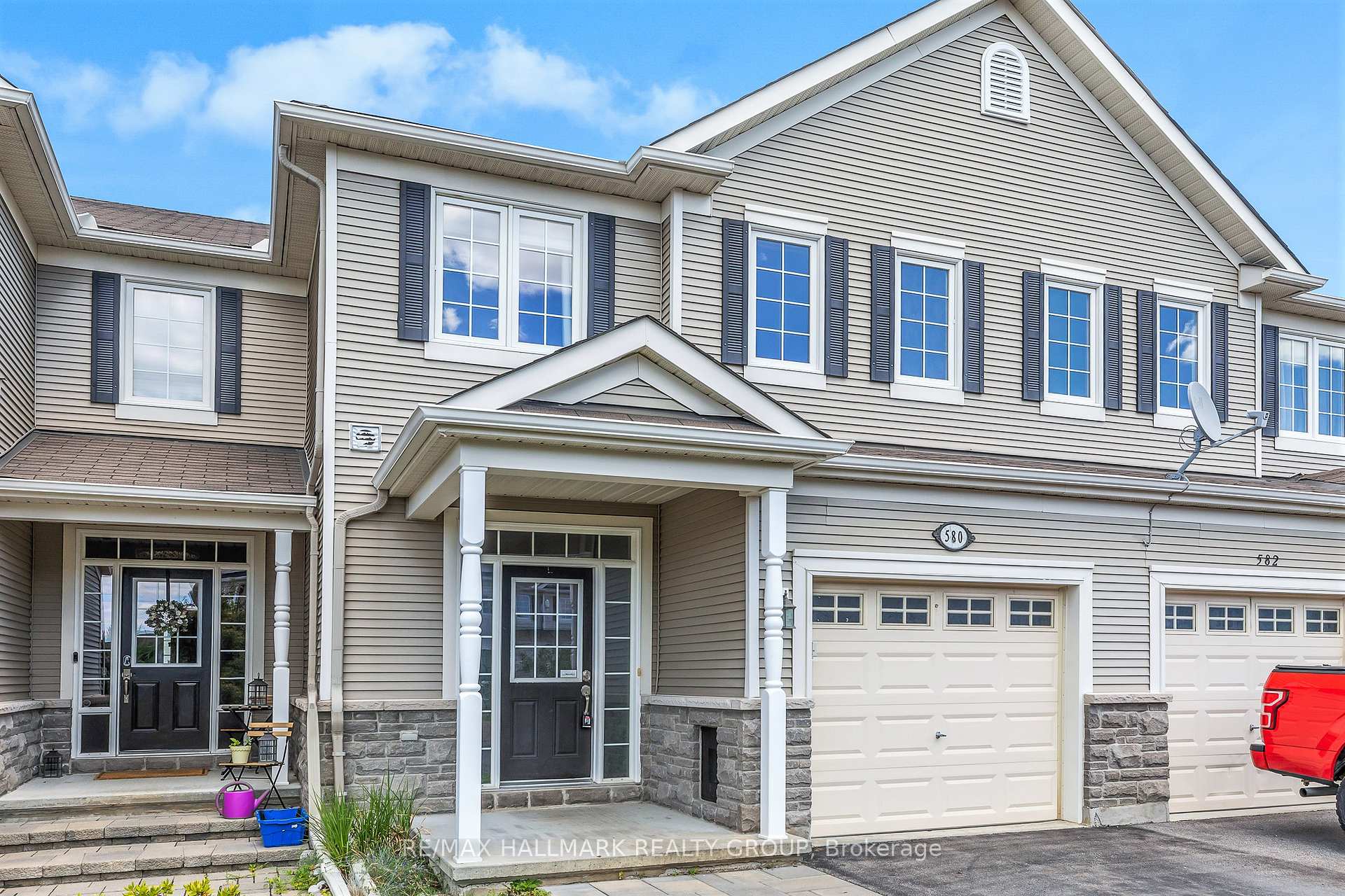 Photo 1 of 580 Pepperville Crescent, Ottawa, Kanata - Emerald Meadows/Trailwest — HOMEH