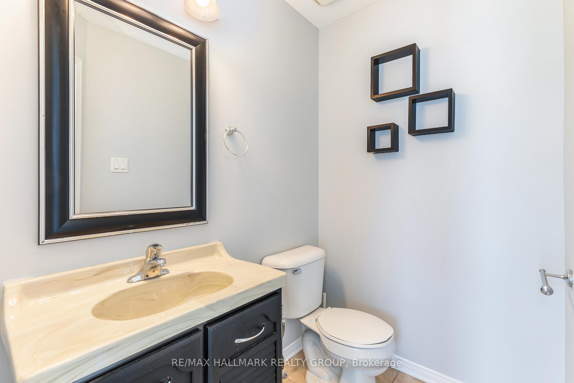 Photo 7 of 580 Pepperville Crescent, Ottawa, Kanata - Emerald Meadows/Trailwest — HOMEH