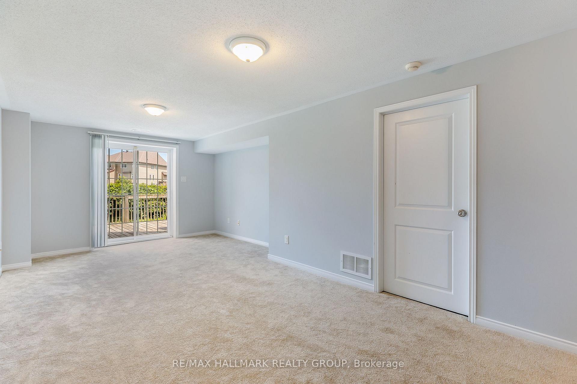 Photo 14 of 580 Pepperville Crescent, Ottawa, Kanata - Emerald Meadows/Trailwest — HOMEH