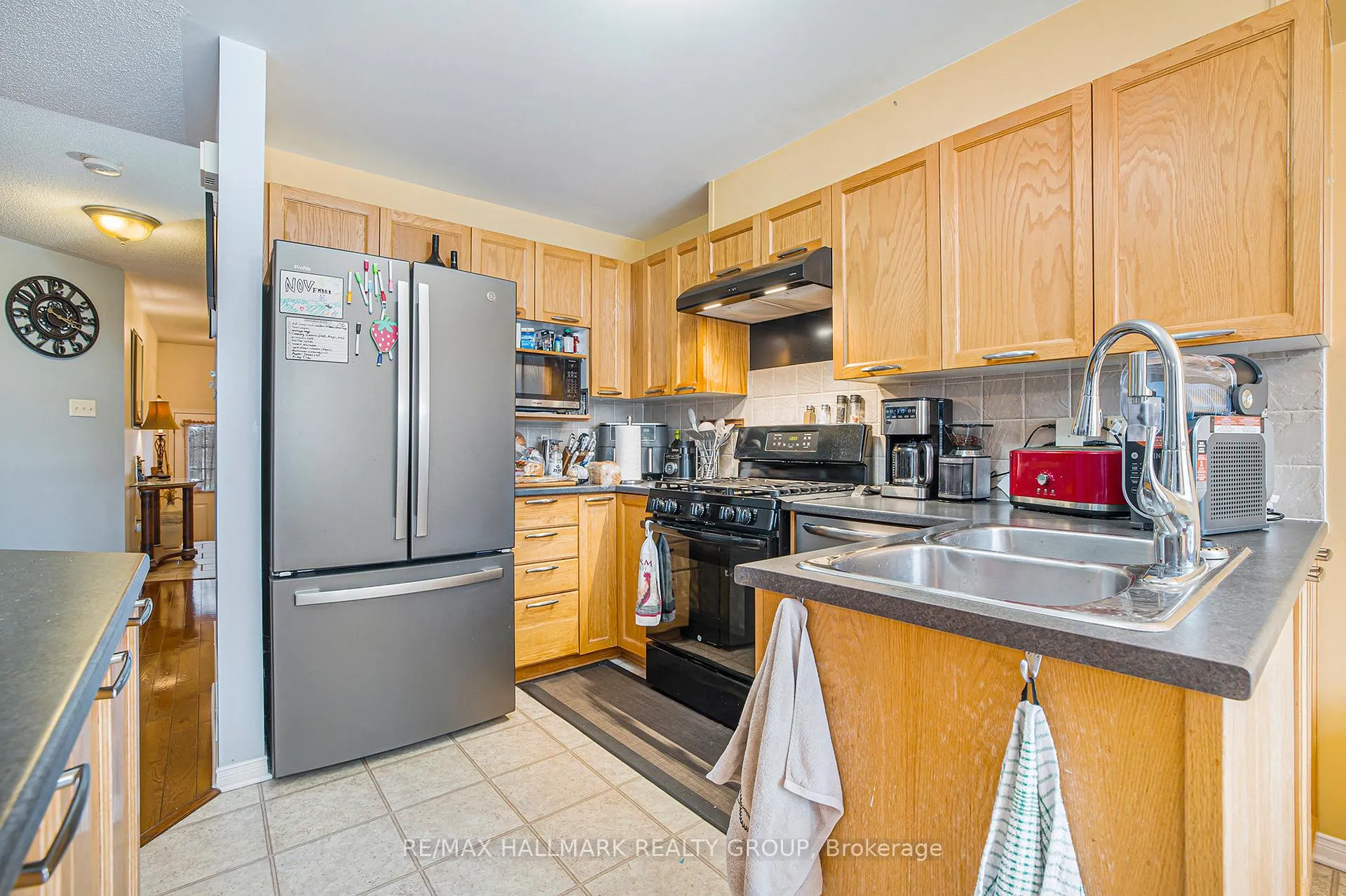 Photo 6 of 11 Scampton Drive, Ottawa, Kanata - Morgan's Grant/South March — HOMEH