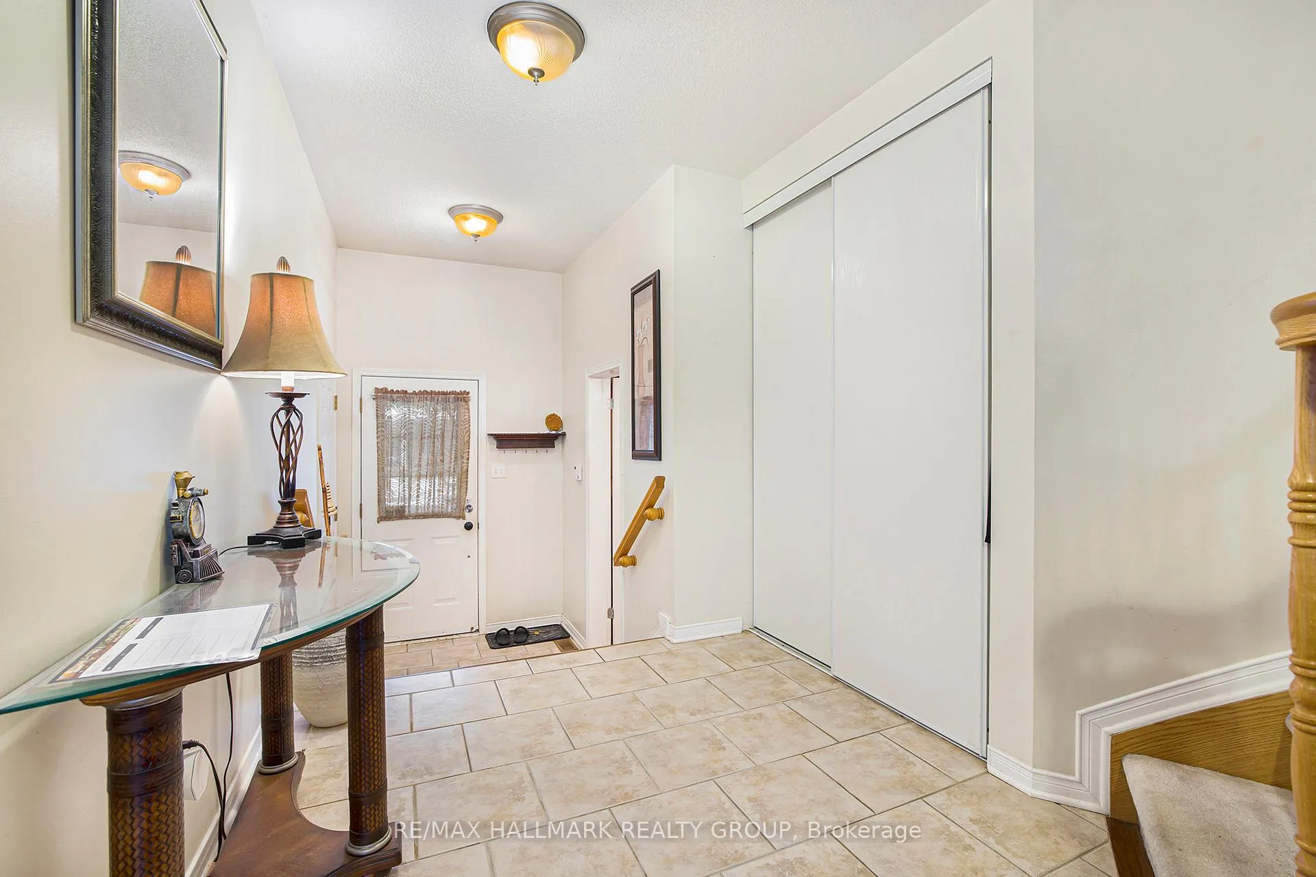 Photo 11 of 11 Scampton Drive, Ottawa, Kanata - Morgan's Grant/South March — HOMEH