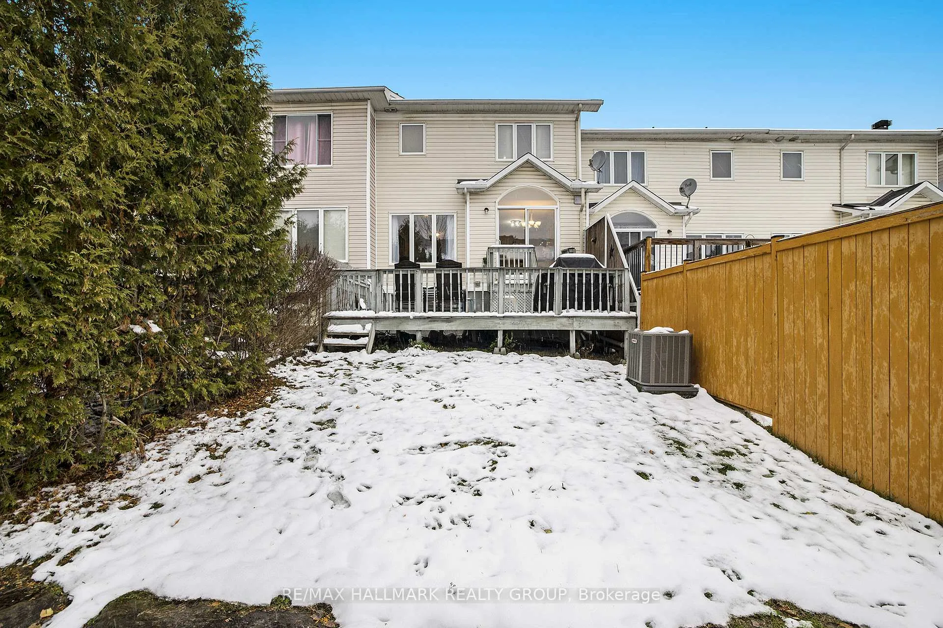 Photo 24 of 11 Scampton Drive, Ottawa, Kanata - Morgan's Grant/South March — HOMEH
