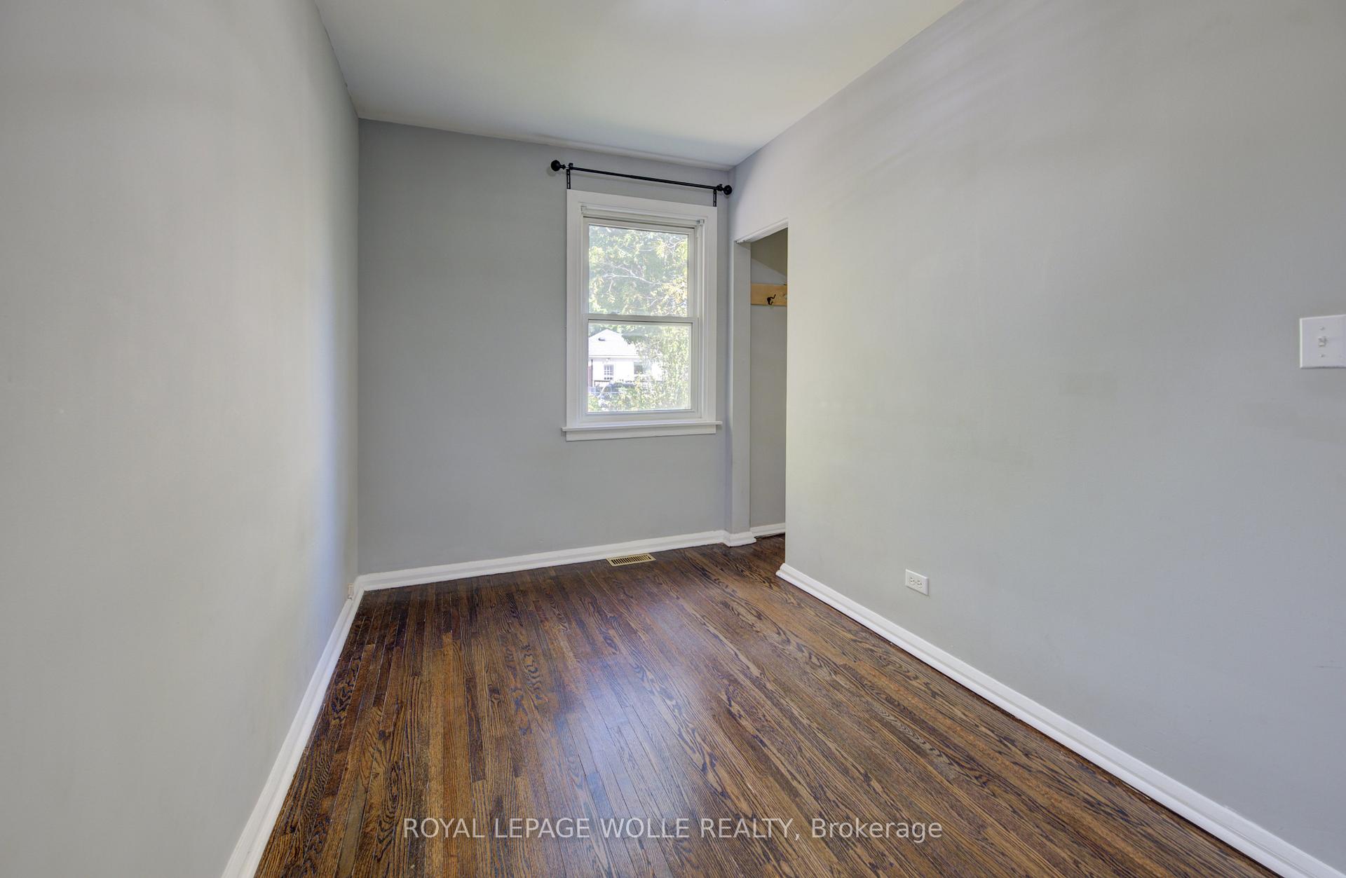 Photo 15 of 50 St Clair Avenue, Kitchener — HOMEH