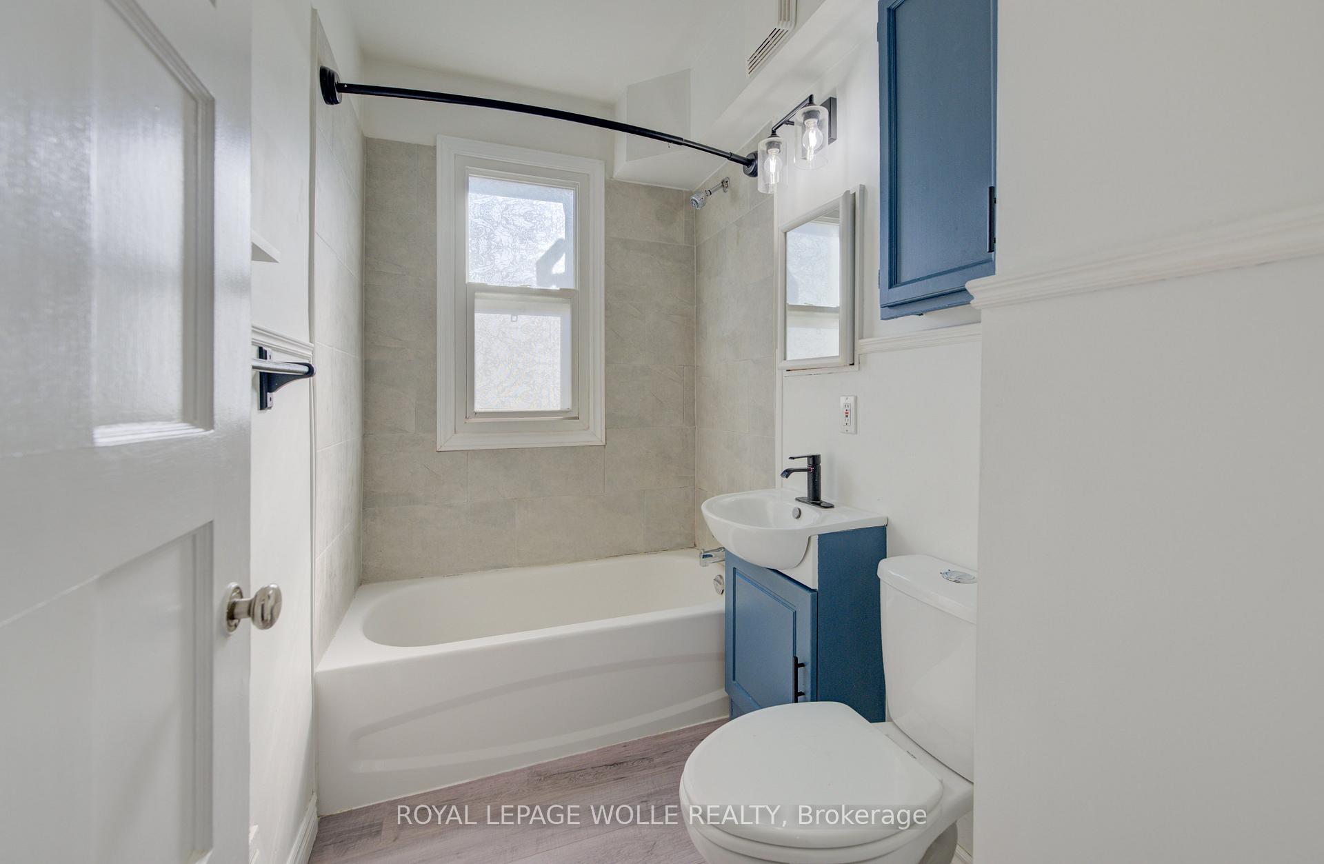 Photo 20 of 50 St Clair Avenue, Kitchener — HOMEH
