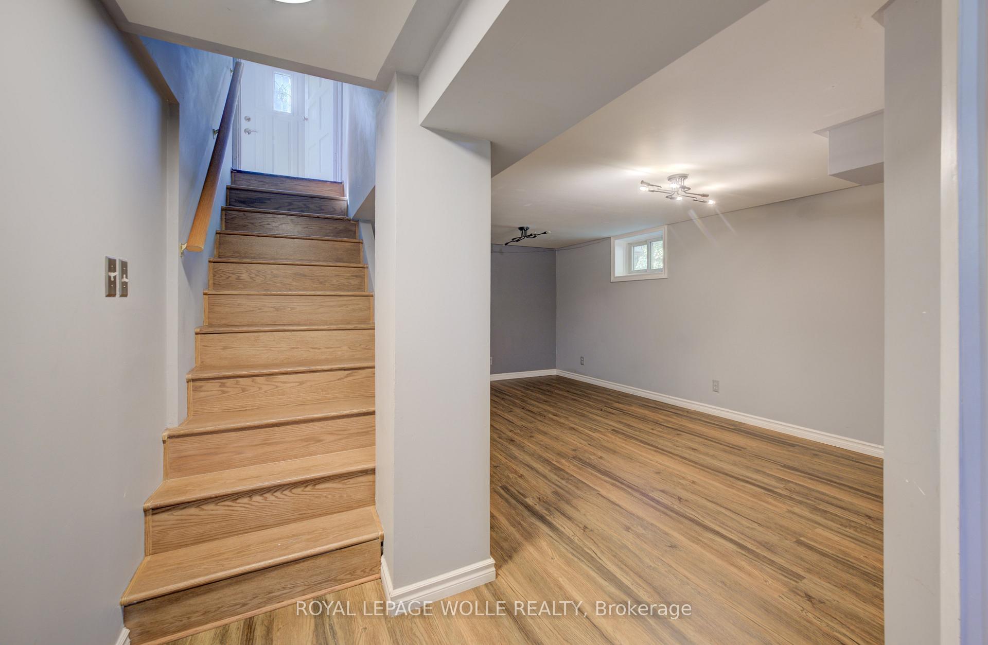 Photo 21 of 50 St Clair Avenue, Kitchener — HOMEH
