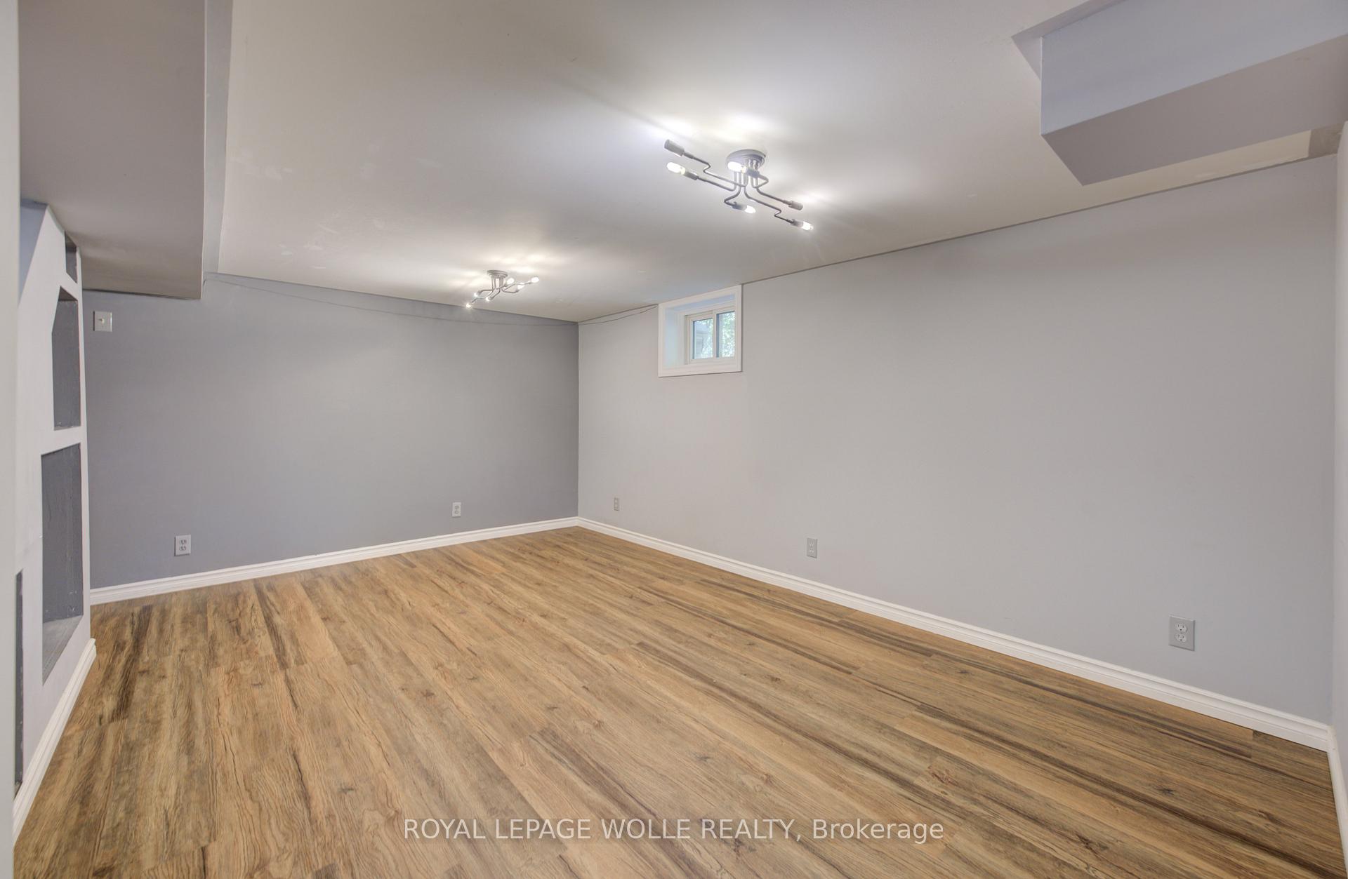 Photo 22 of 50 St Clair Avenue, Kitchener — HOMEH