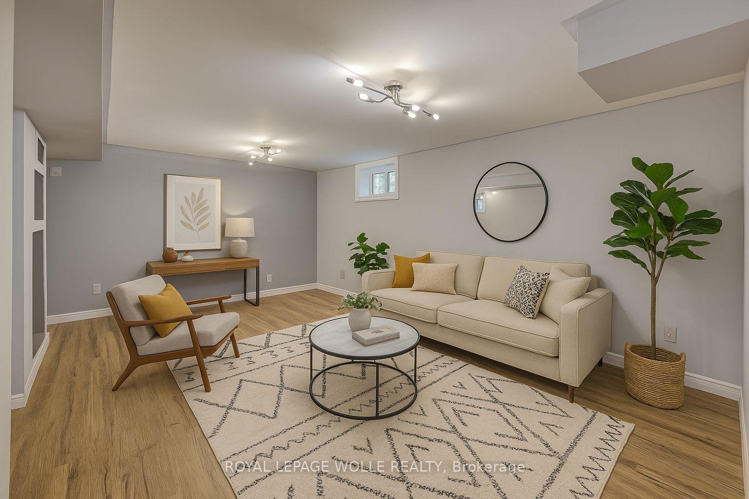 Photo 23 of 50 St Clair Avenue, Kitchener — HOMEH