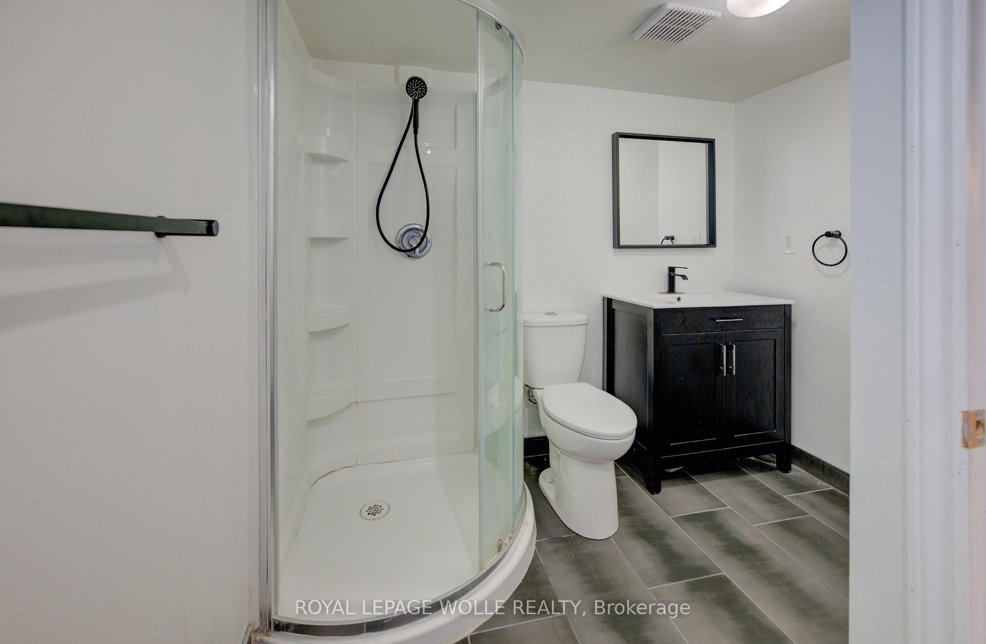 Photo 27 of 50 St Clair Avenue, Kitchener — HOMEH