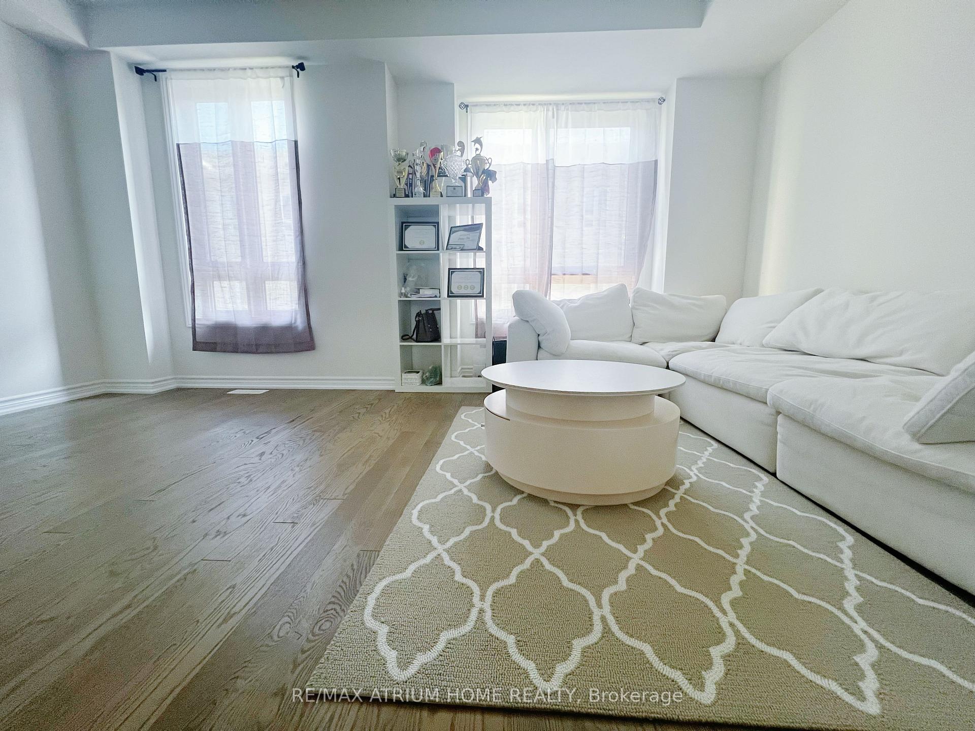Photo 3 of 68 Chicago Lane, Markham, Wismer — HOMEH