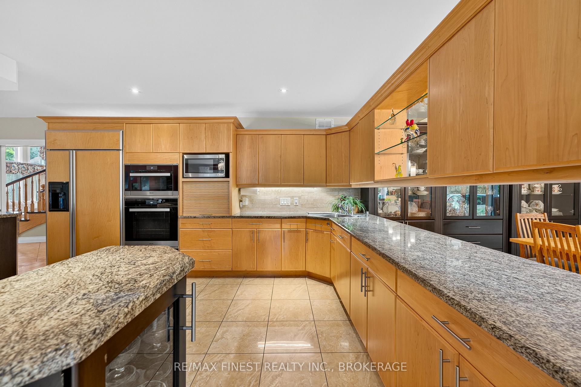 Photo 11 of 4868 Bath Road, Loyalist, Lennox and Addington - South — HOMEH