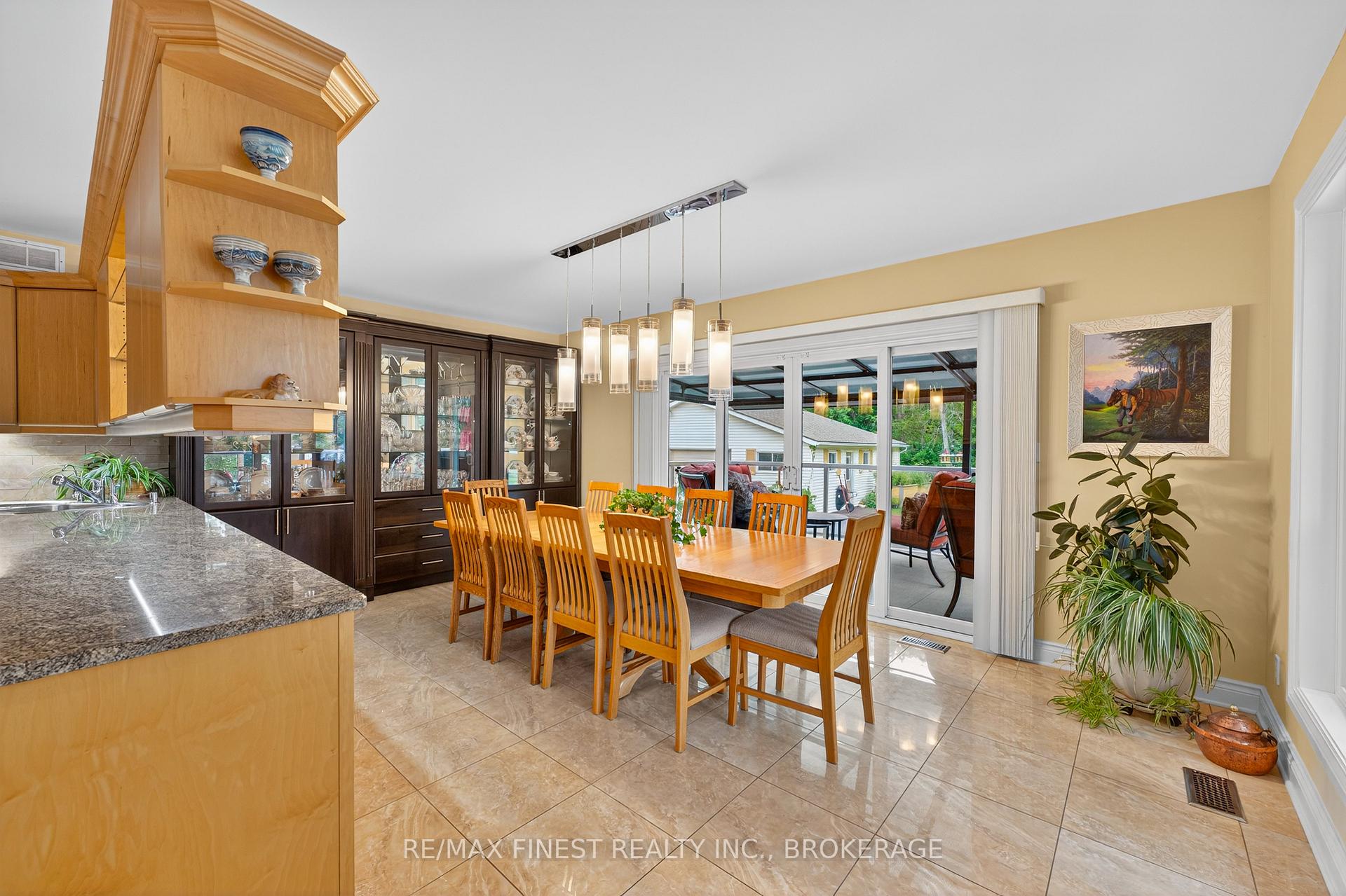 Photo 12 of 4868 Bath Road, Loyalist, Lennox and Addington - South — HOMEH