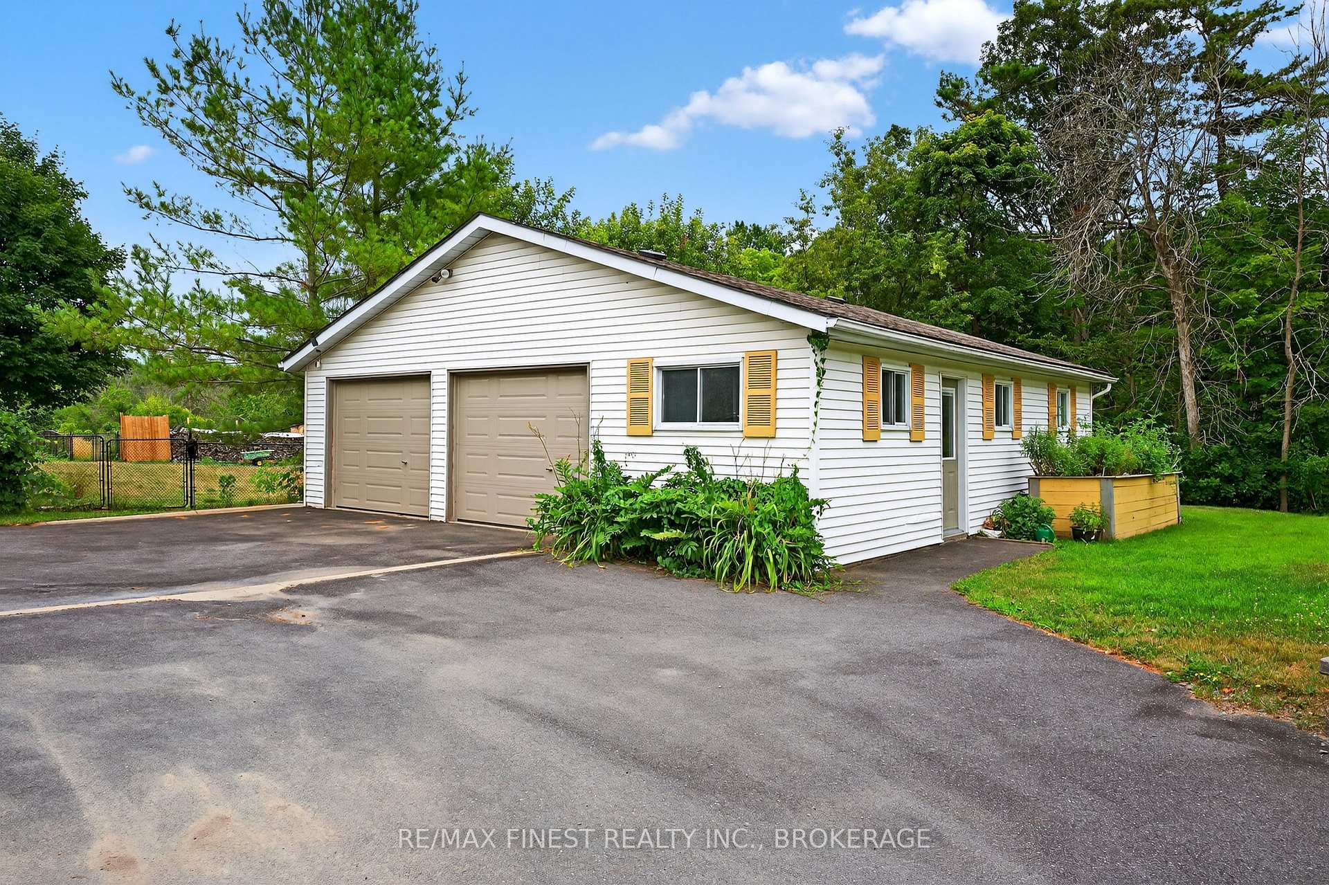 Photo 40 of 4868 Bath Road, Loyalist, Lennox and Addington - South — HOMEH