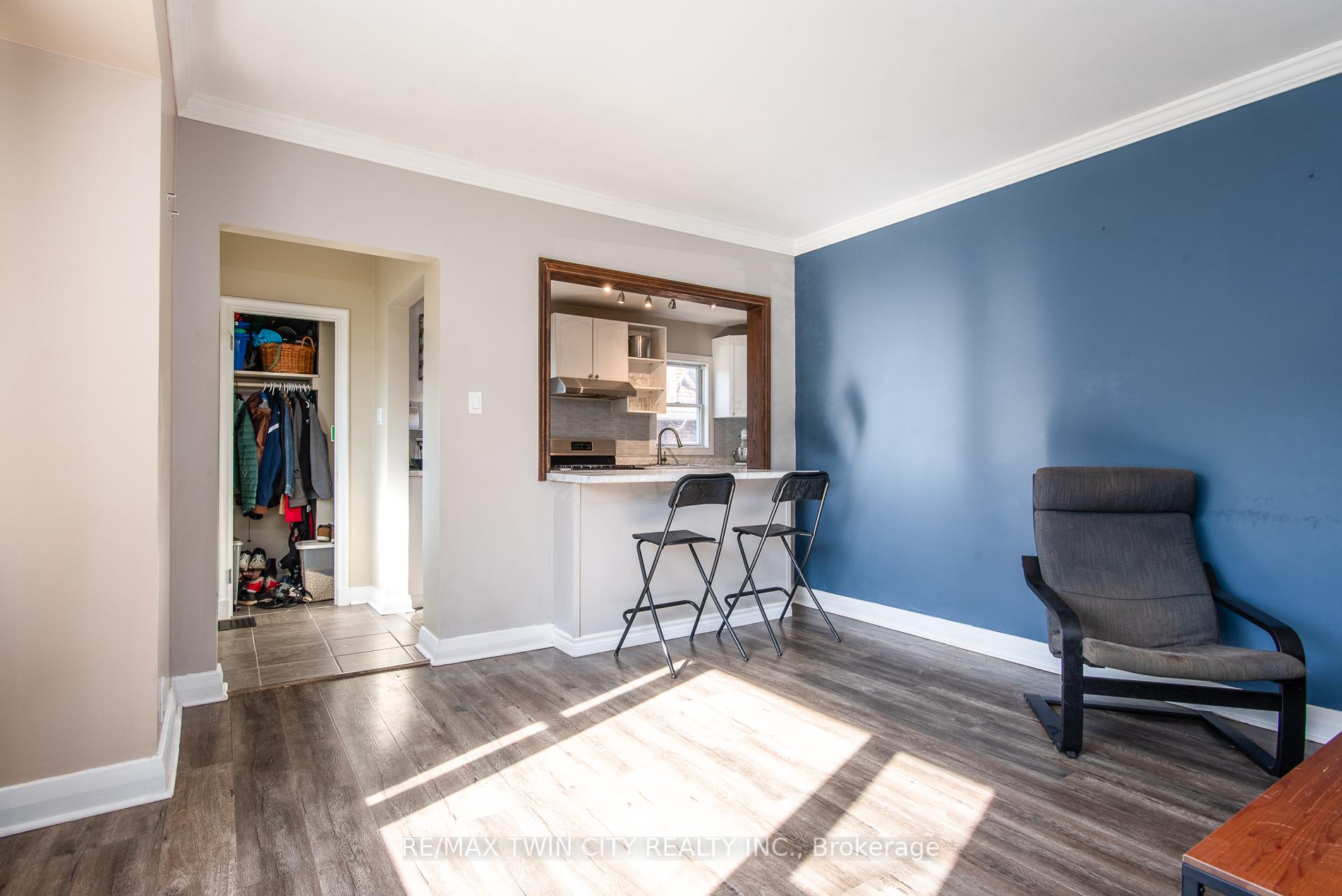 Photo 13 of 186 Highland Road E, Kitchener — HOMEH