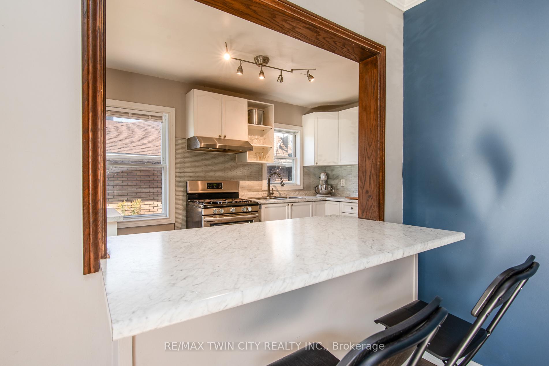 Photo 14 of 186 Highland Road E, Kitchener — HOMEH