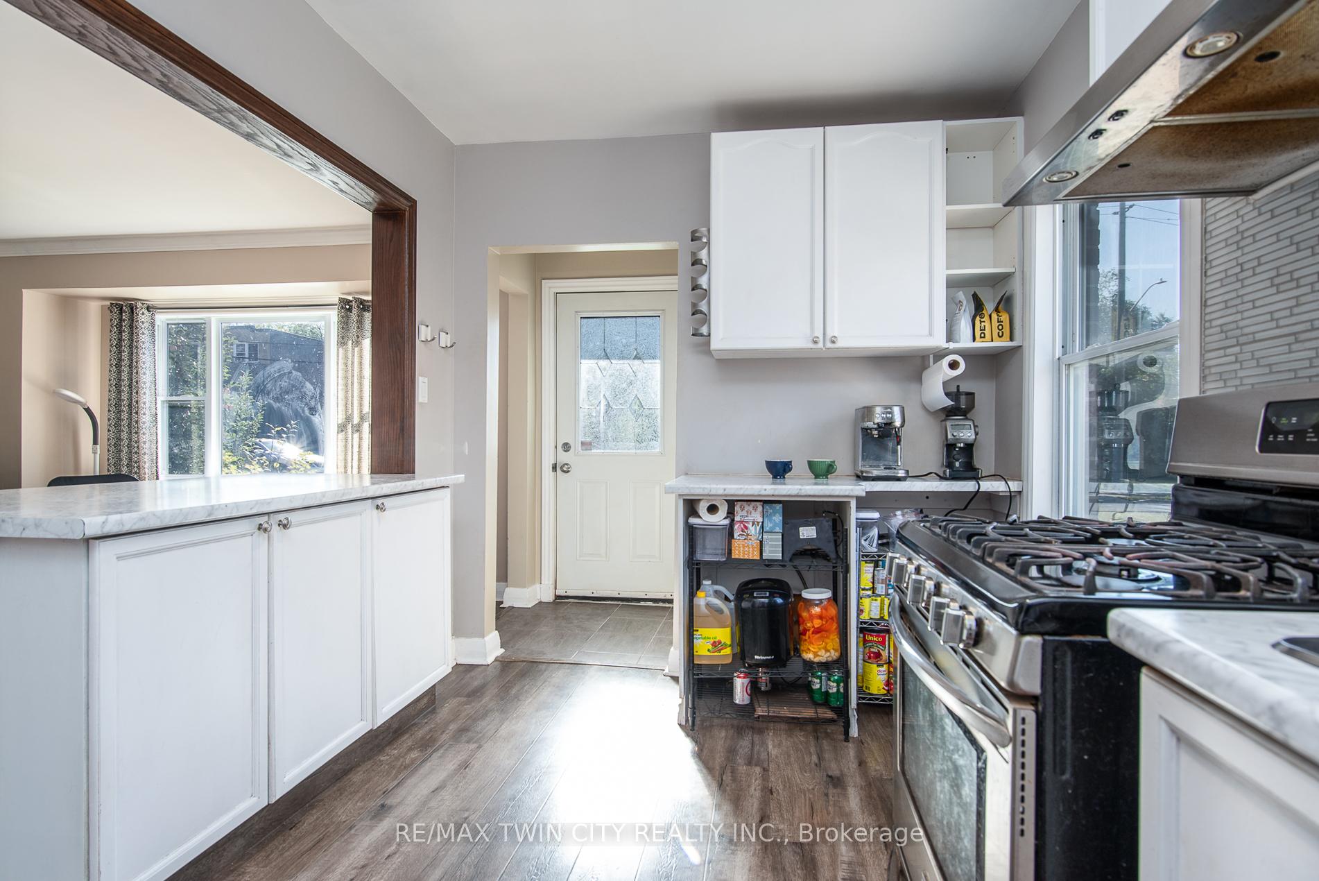 Photo 18 of 186 Highland Road E, Kitchener — HOMEH