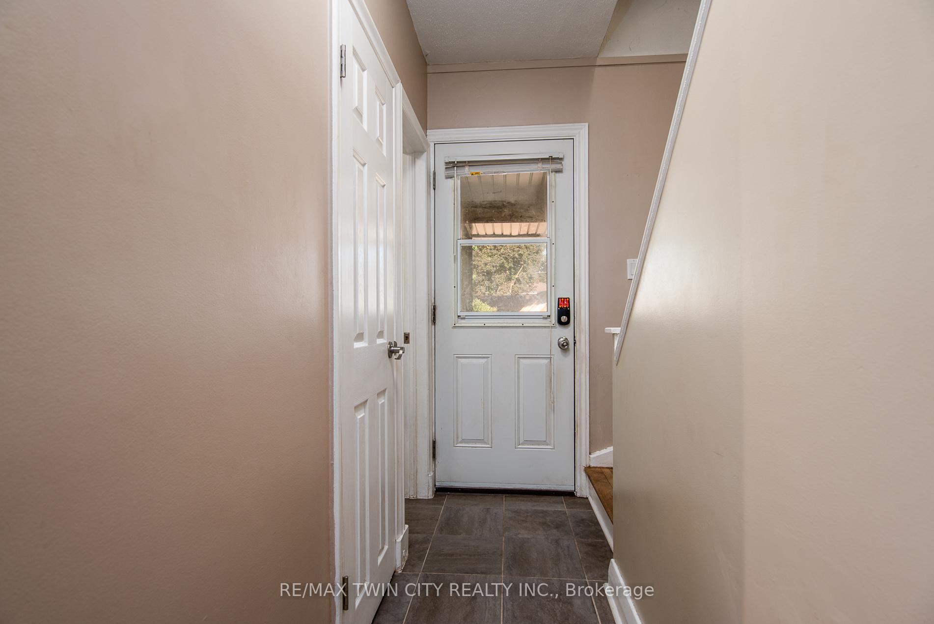 Photo 22 of 186 Highland Road E, Kitchener — HOMEH